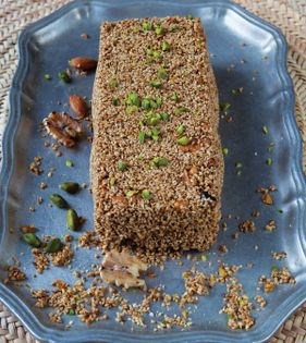 Sesame cake (Halva-ye kiinjed)