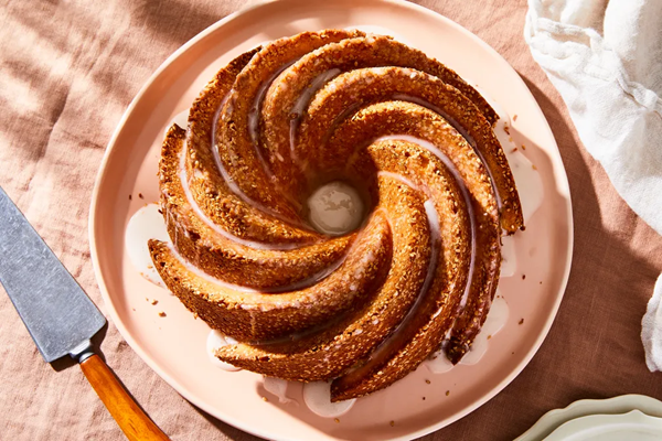 Sesame coconut crunch cake
