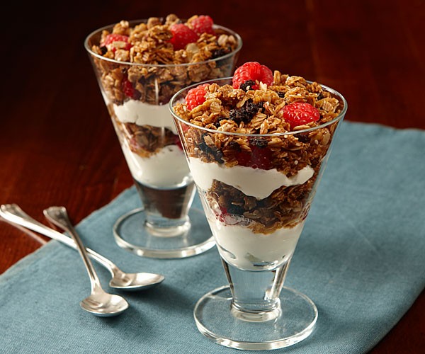 Sesame coconut granola
