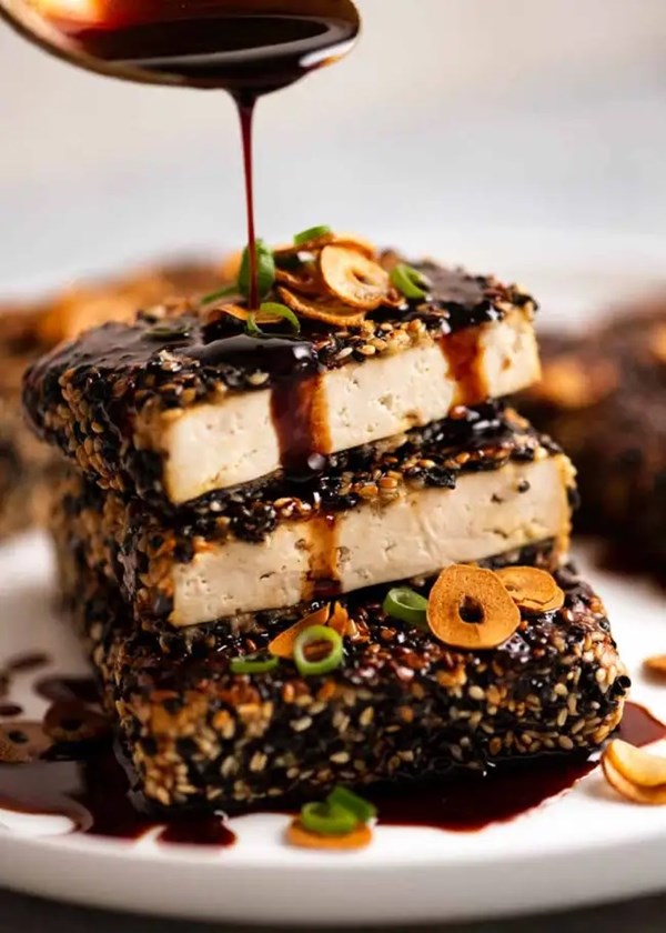 Sesame crusted tofu steaks