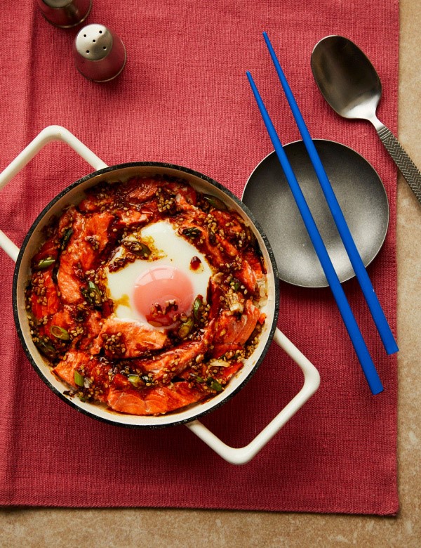 Sesame ginger salmon claypot rice [Justin Tsang]
