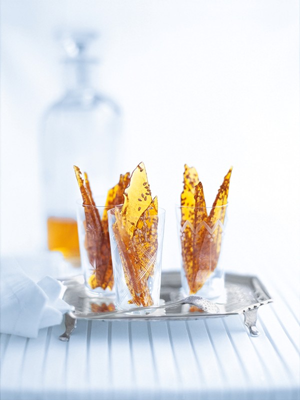 Sesame glass biscuits