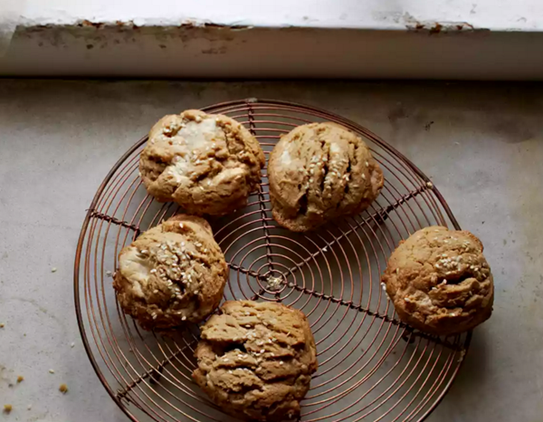 Sesame halva cookies