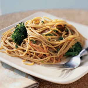 Sesame noodles with broccoli