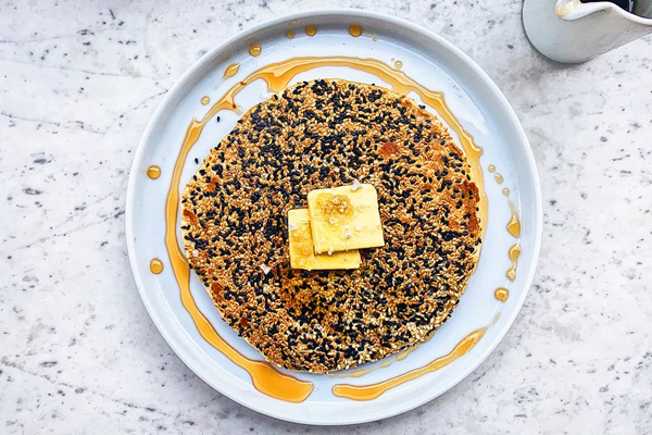 Sesame pancakes