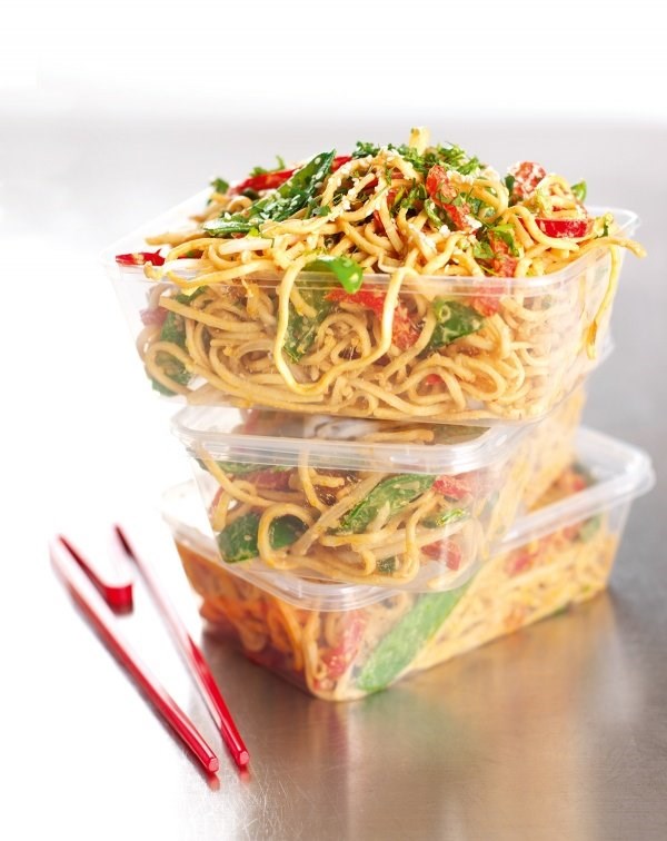 Sesame peanut noodles
