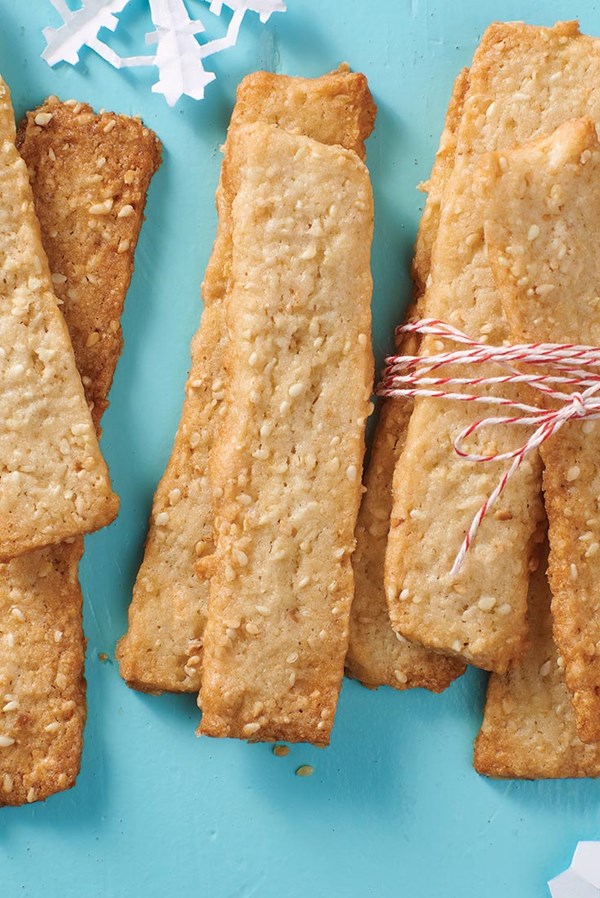 Sesame sticks