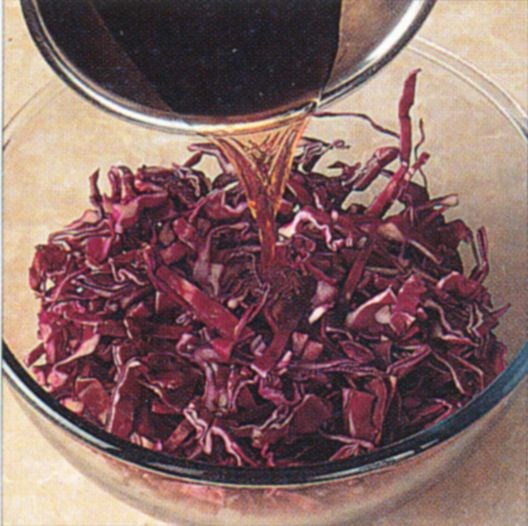 Setting the colour of red cabbage