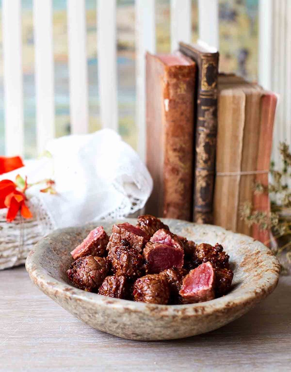 Shaking beef (Bò lúc lắc)