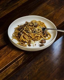 Shallot & spicy mushroom pasta