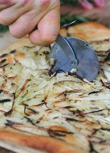 Shallot and rosemary pizza