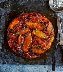 Shallot, bacon and thyme Tatin