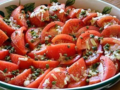 Shallot-mustard tomato salad