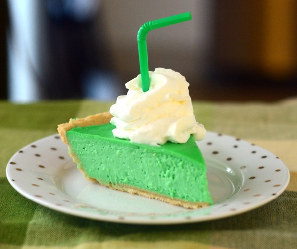 Shamrock shake cheesecake
