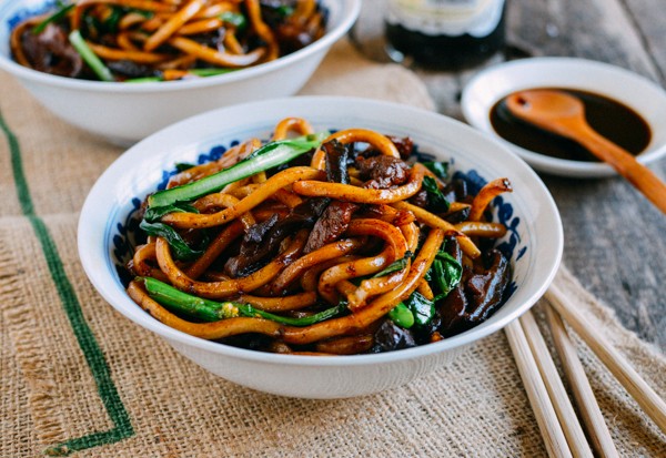 Shanghai fried noodles