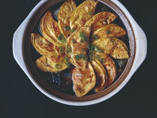 Shanghai golden egg dumplings with Chinese cabbage (Shang hai dan jiao)