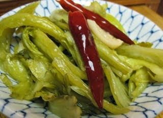 Shanghai mustard pickles (Tángcù jiècài / 糖醋芥菜)