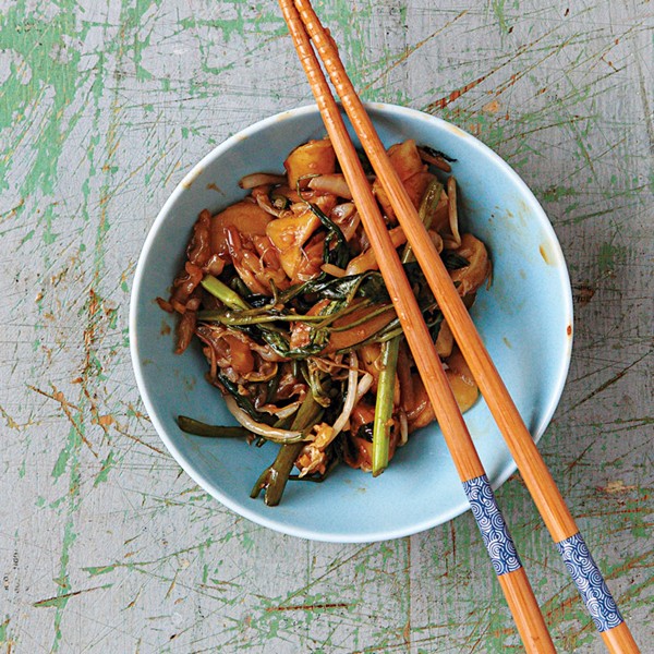 Shanghai stir-fried rice cakes (Chao nian gao)