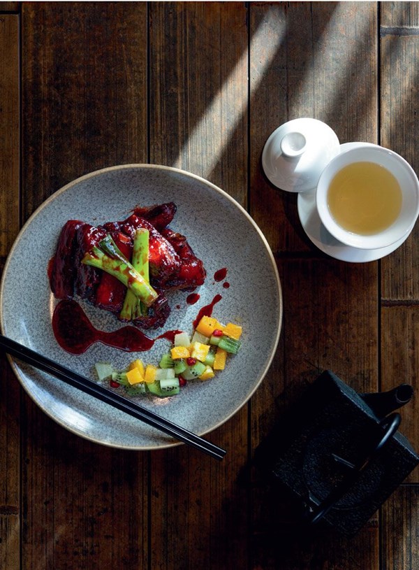 Shanghai sweet & sour pork ribs