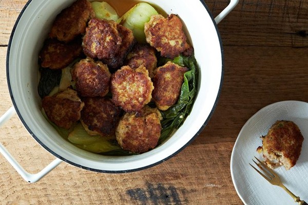 Shanghainese lion's head meatballs