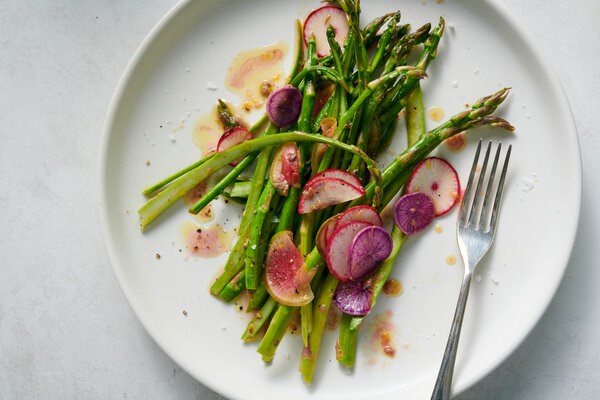Shaved asparagus and radish salad