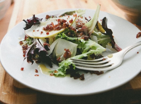 Shaved fennel, apple and crispy quinoa