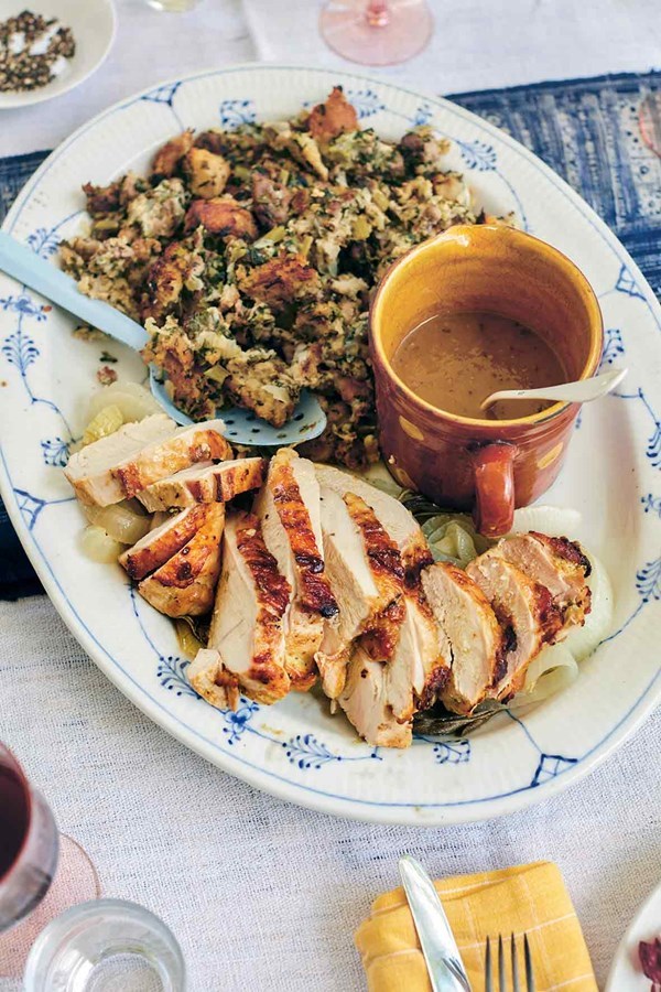 Sheet pan bread stuffing with sausage + spinach
