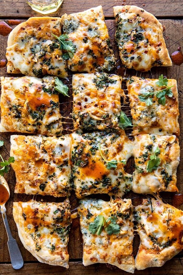 Sheet pan Buffalo chicken pizza