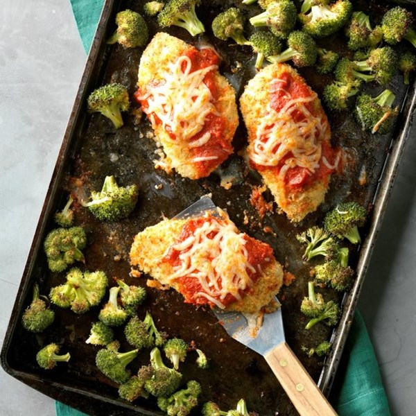 Sheet-pan chicken Parmesan