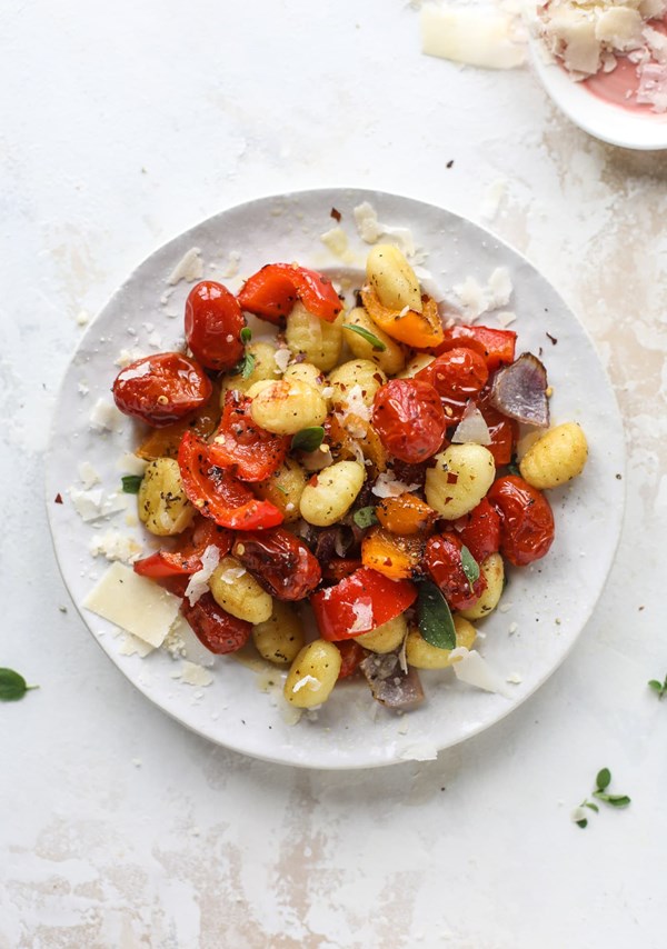 Sheet pan gnocchi and roasted vegetables