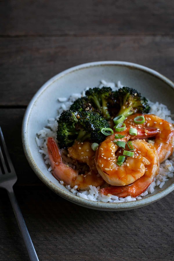 Sheet pan honey garlic shrimp with broccoli