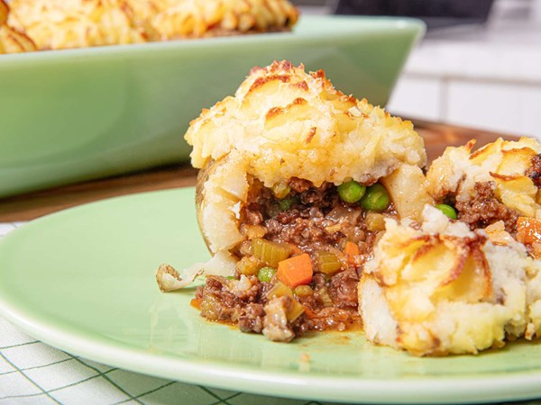 Shepherd's pie baked potatoes