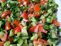 Shepherd's salad with sumac (Sumakli çoban salata)