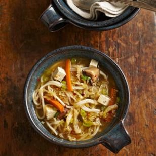 Shiitake & noodle hot & sour soup