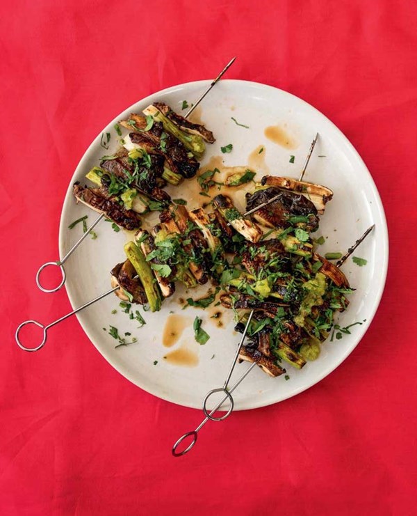 Shiitake, oyster mushroom & spring onions with wasabi butter