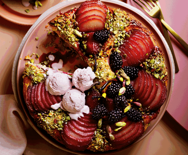 Shiraz gin and pear brioche cake with gin ice-cream