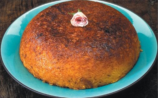 Shirazi baked saffron polow with spinach