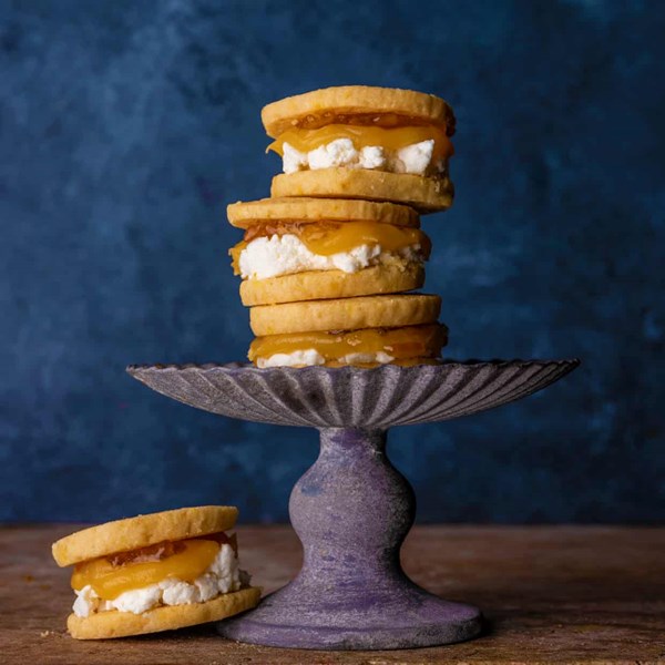 Shortcakes, lemon curd, goat's curd and marmalade