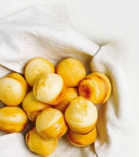 Shortcut cheese puffs