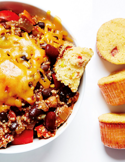 Showdown chili with cornbread muffins