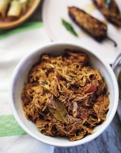 Shredded chicken in a savory, sweet tomato sauce (Picadillo de pollo)
