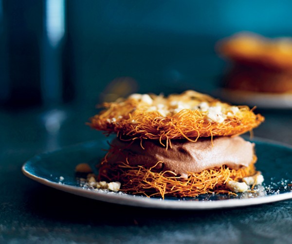 Shredded pastry with chocolate cream (Chocolata kataifi)