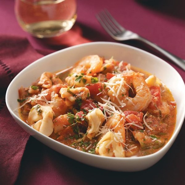 Shrimp & tortellini in tomato cream 