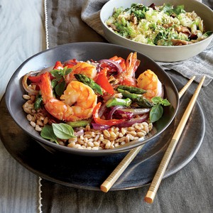 Shrimp and asparagus stir-fry