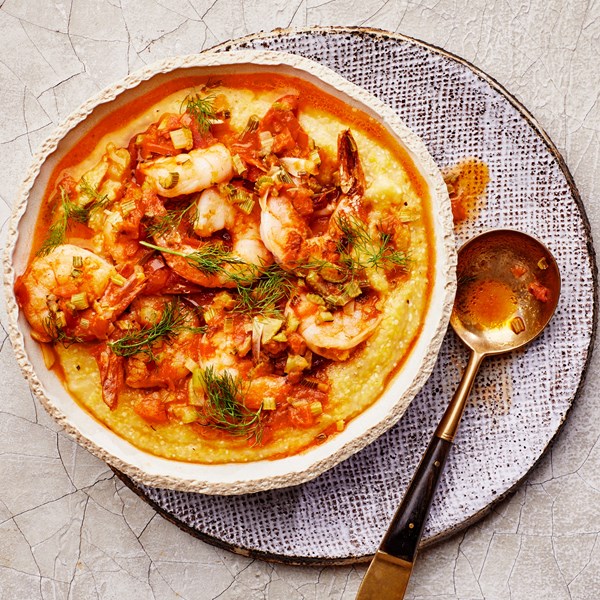 Shrimp and grits with fennel potlikker
