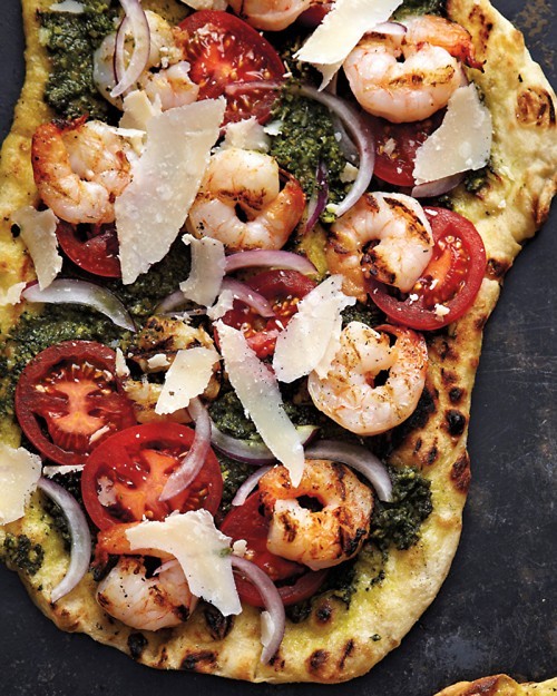 Shrimp and pesto pizza