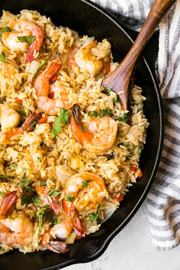 Shrimp and rice (Arroz con camarones)