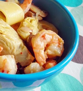 Shrimp, artichoke and mushroom pasta