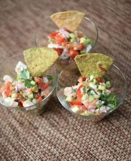 Shrimp ceviche (Ceviche de cameron)
