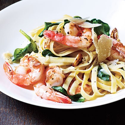 Shrimp fettuccine with spinach and Parmesan
